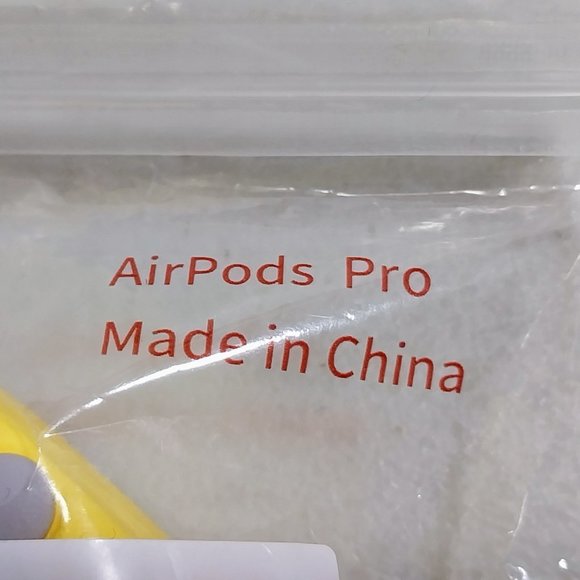 Minion Airpod Case 2nd Generation NEW #P10 - Picture 10 of 10